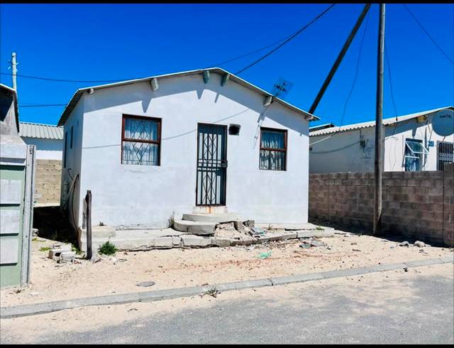 2 BEDROOM HOUSE FOR SALE IN KUYASA